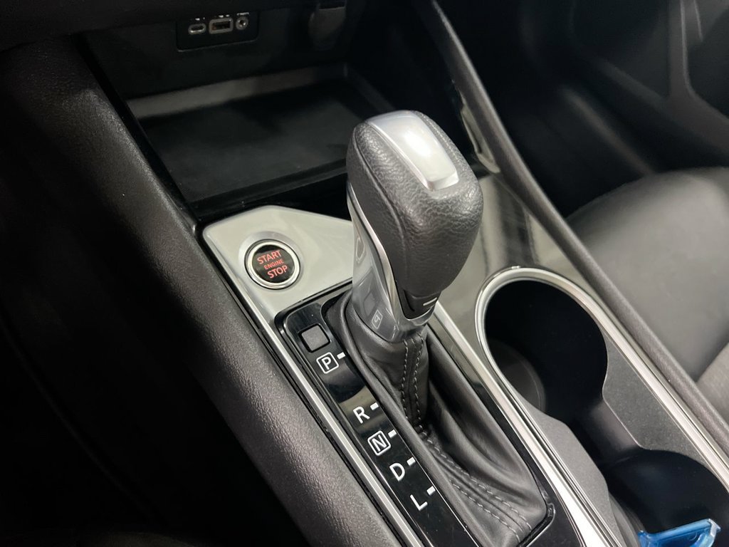 Used 2024 Nissan Altima 2.5 SV FWD image 17