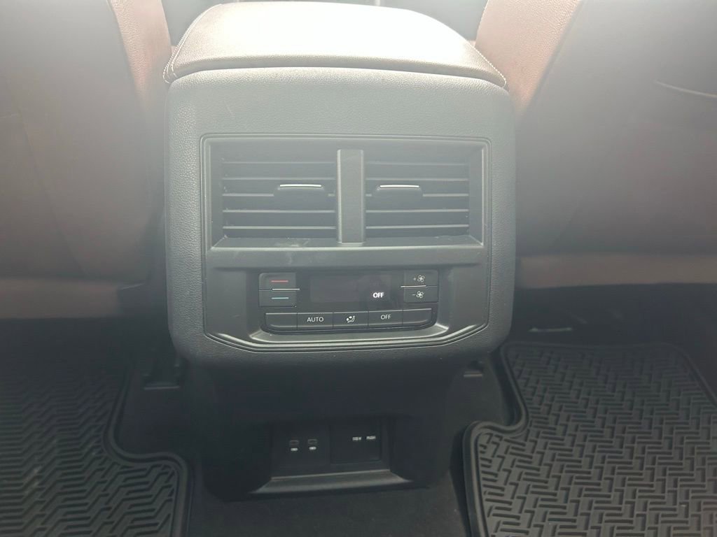 Used 2021 Volkswagen Atlas SEL image 44