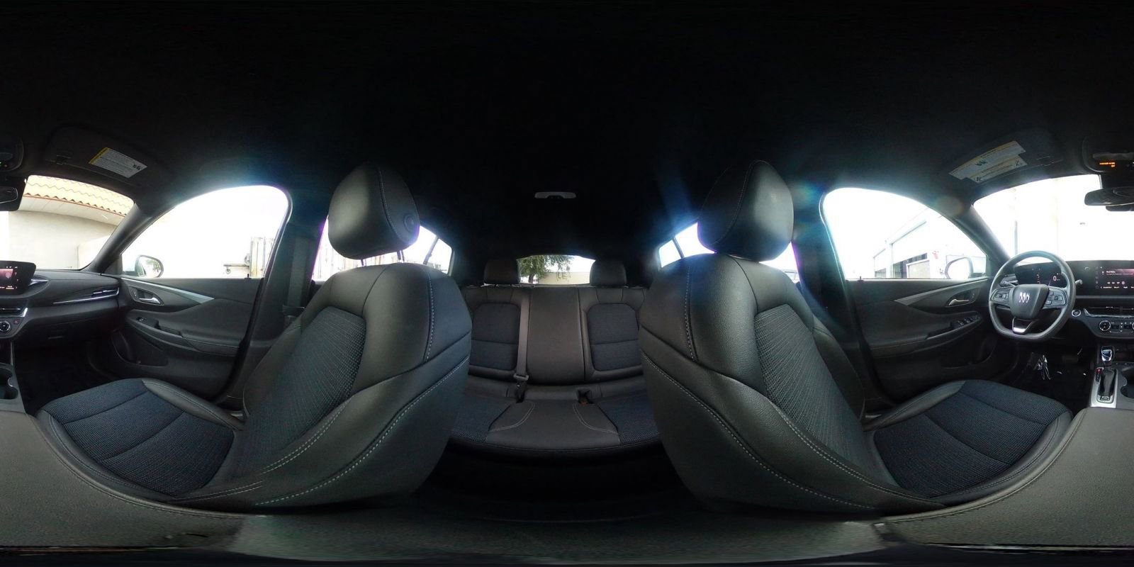 Used 2025 Buick Envista Preferred image 40