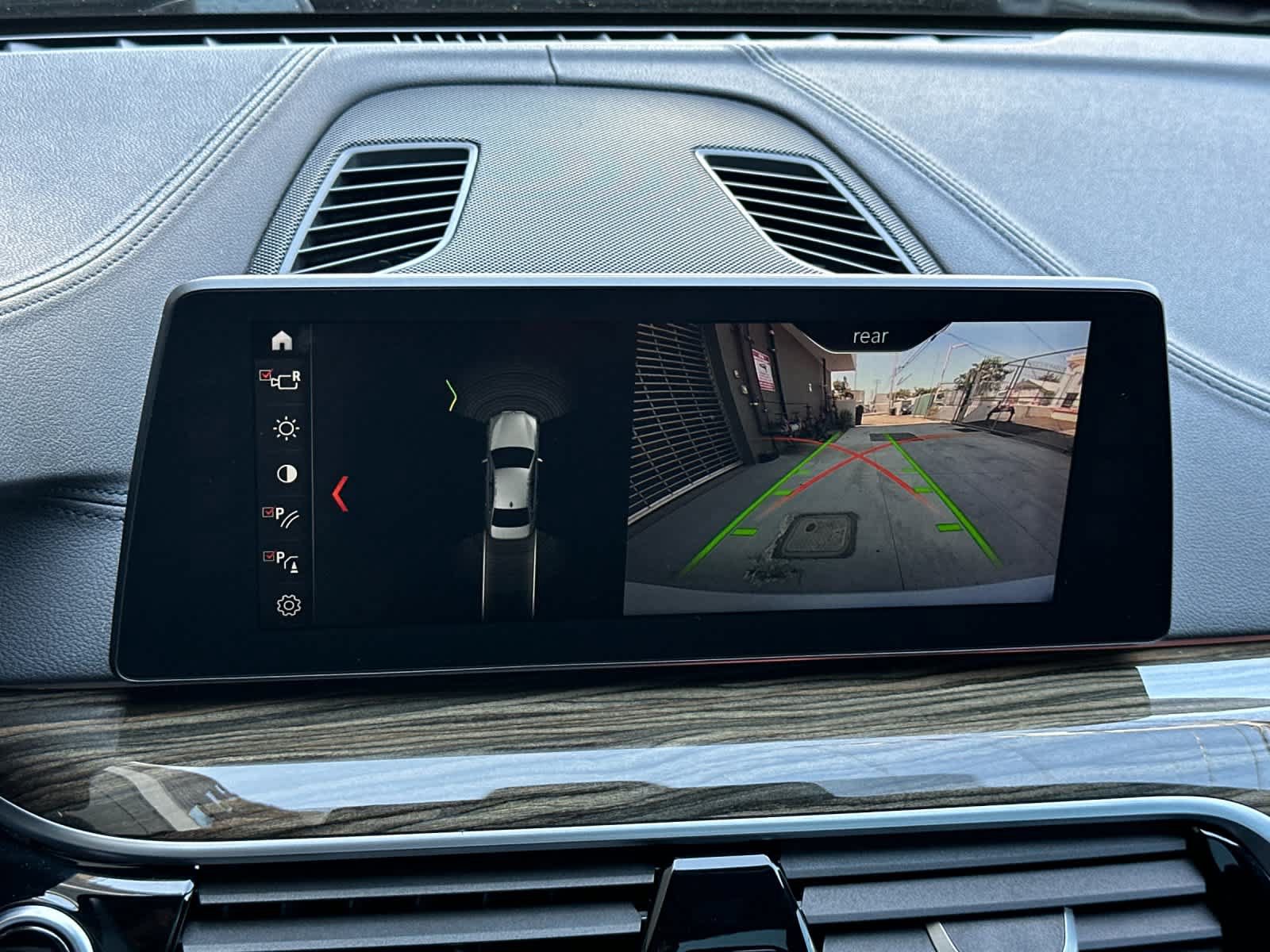Used 2018 BMW 540i RWD image 19