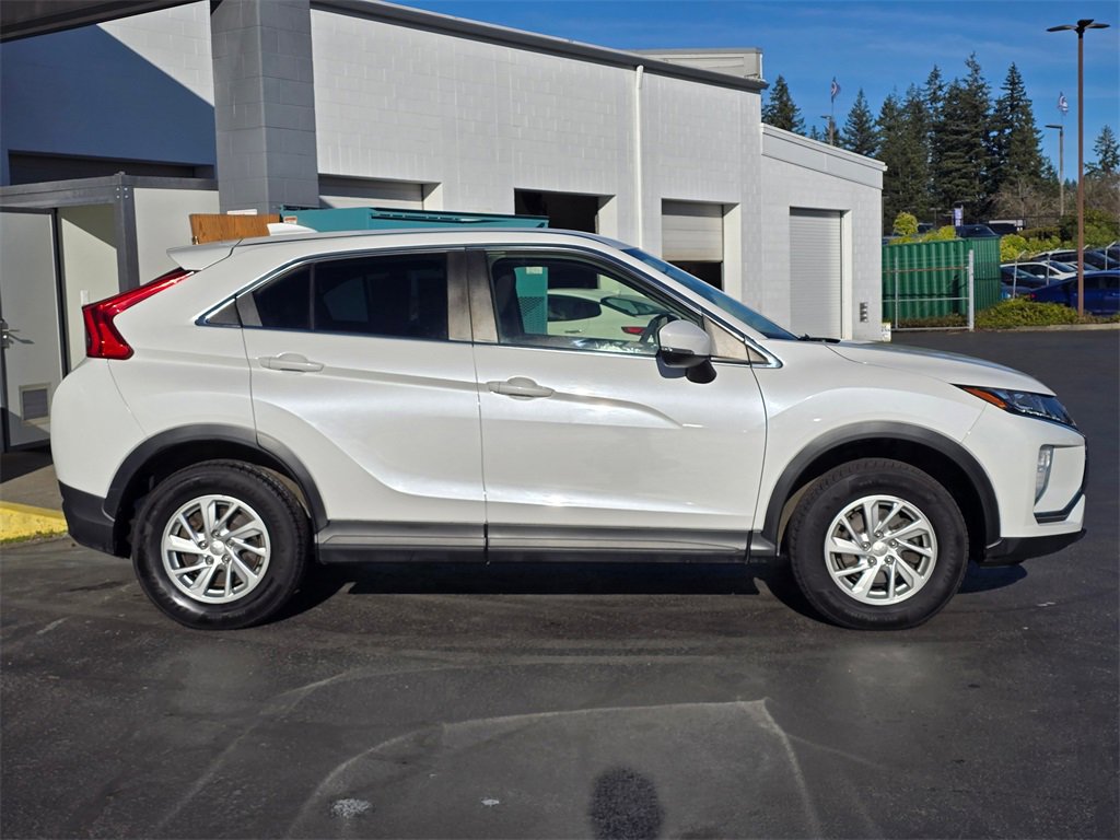 Used 2019 Mitsubishi Eclipse Cross ES image 3