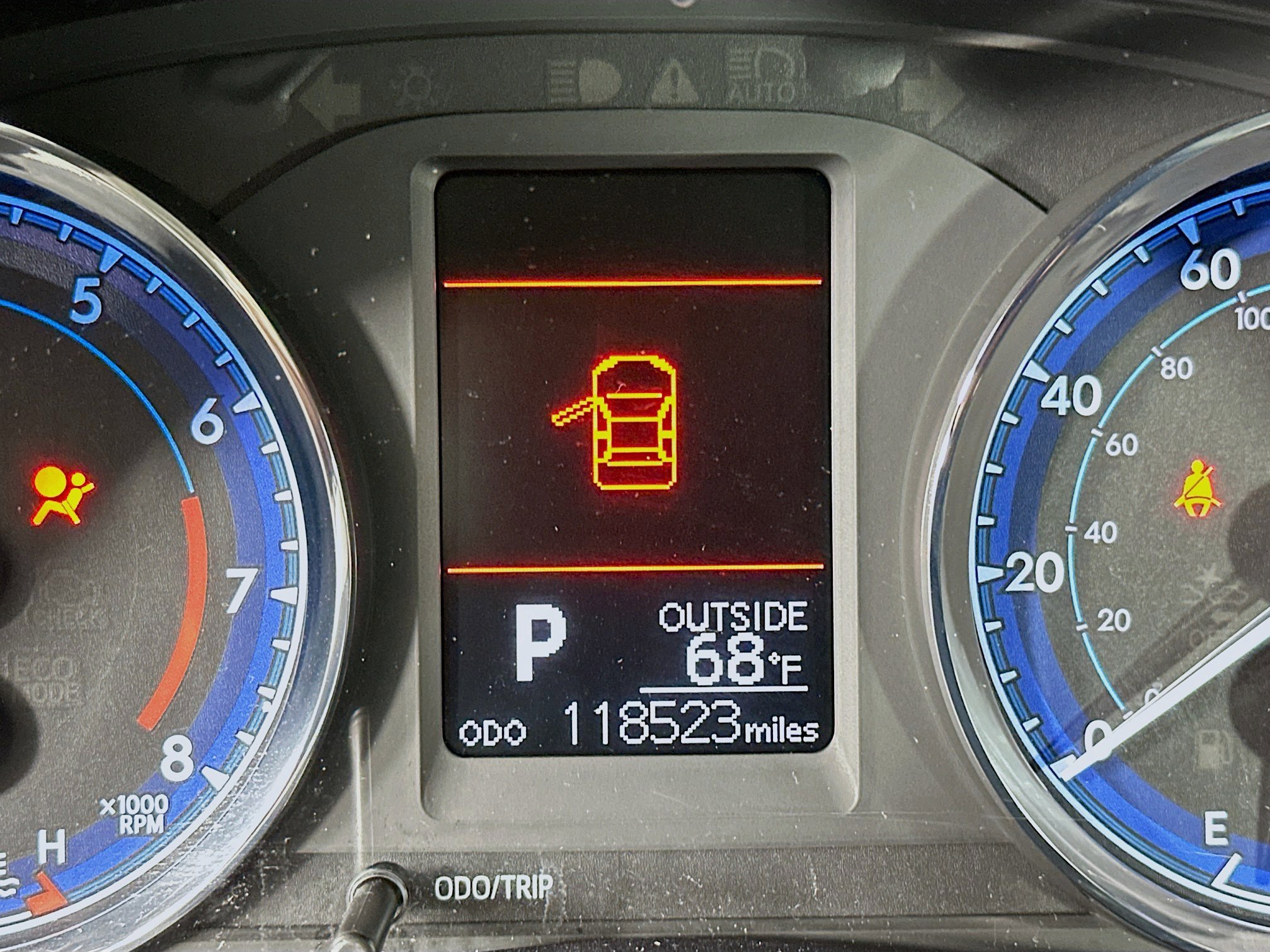 Used 2018 Toyota Corolla LE FWD image 18