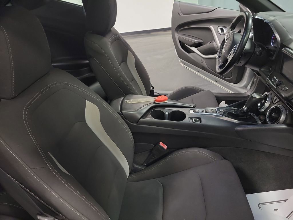 Used 2018 Chevrolet Camaro LT w/ RS Package image 23