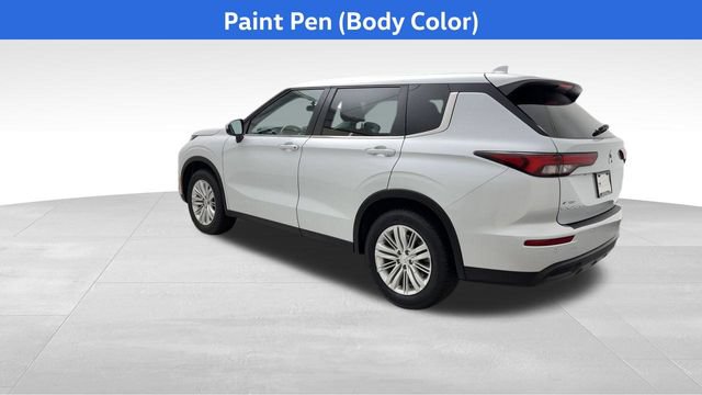 Used 2023 Mitsubishi Outlander ES AWD/4WD image 4