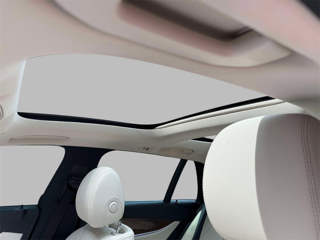 Used 2018 Mercedes-Benz E 400 4MATIC Wagon image 22