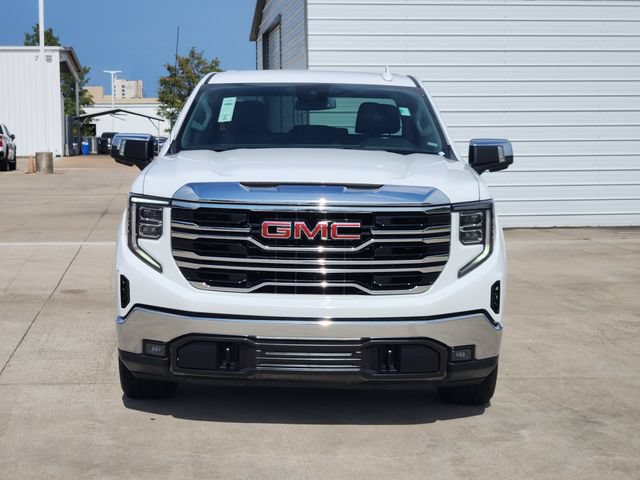 Used 2025 GMC Sierra 1500 SLT RWD image 2