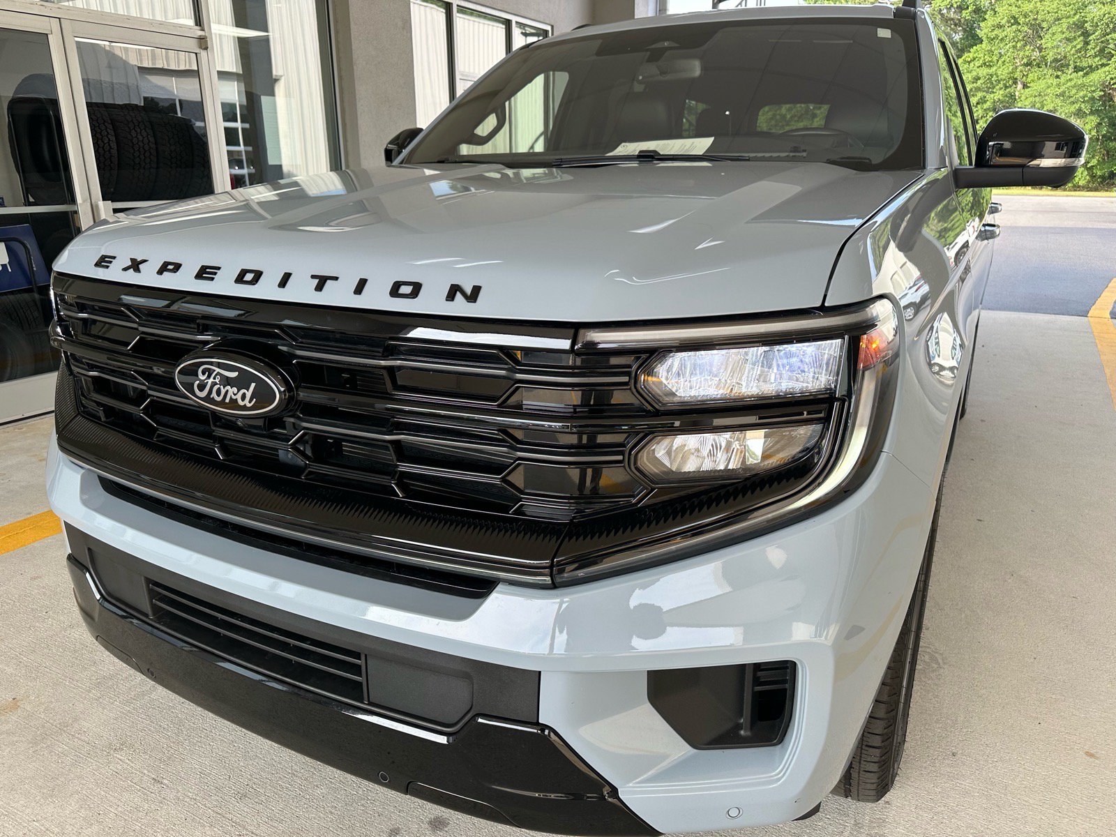 Certified 2025 Ford Expedition Platinum w/ Stealth Performance Package
