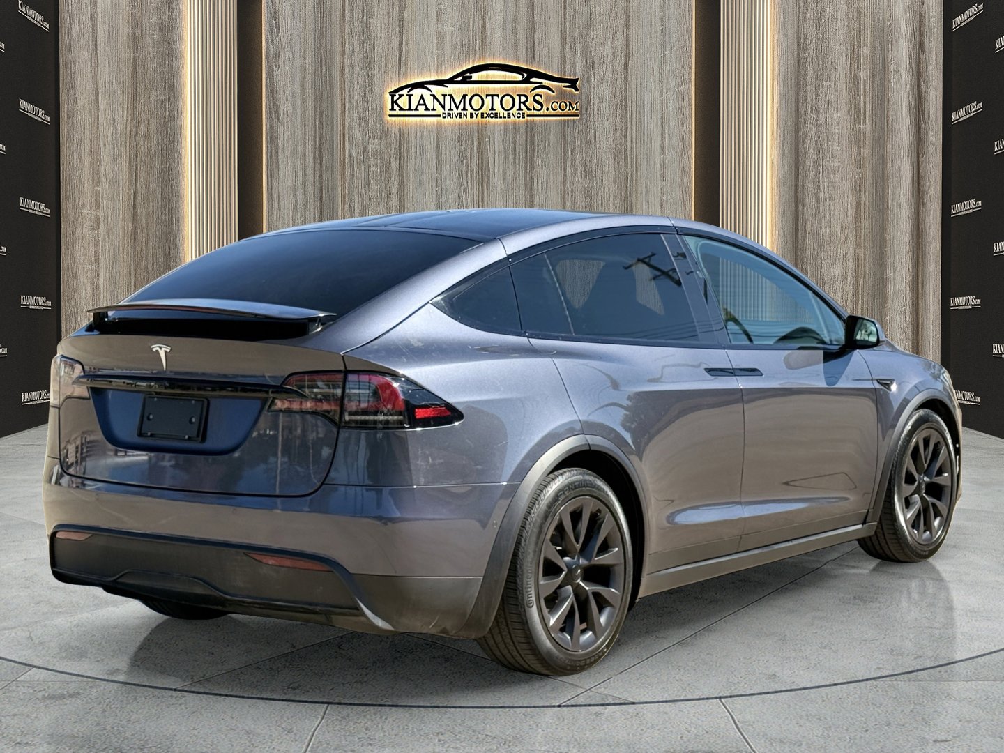 Used 2023 Tesla Model X image 10