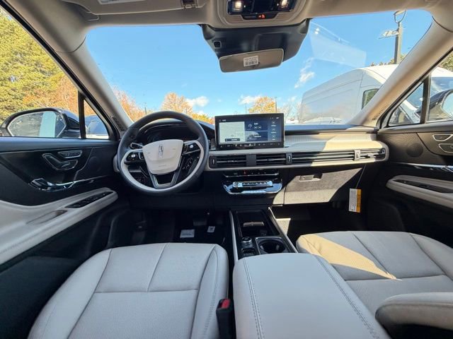 New 2026 Lincoln Corsair Premiere image 10