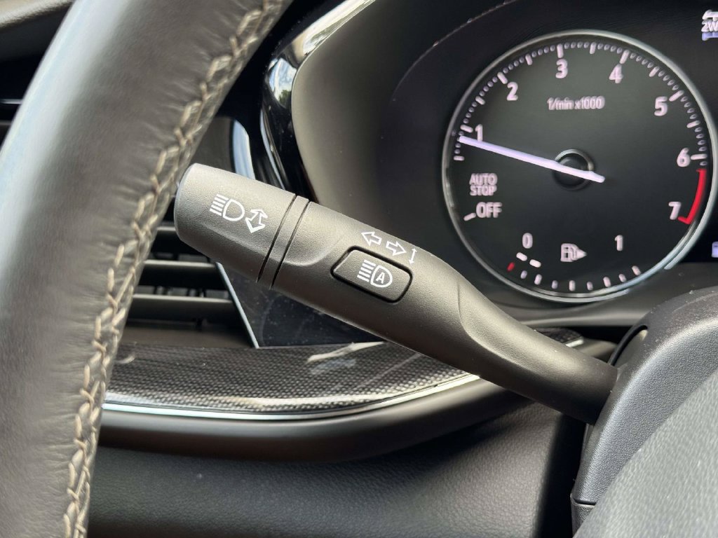 Used 2023 Buick Envision Essence AWD/4WD image 27