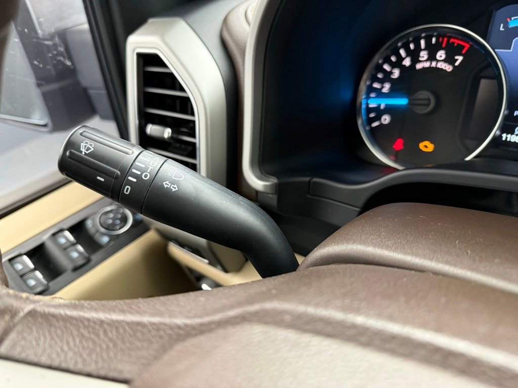 Used 2019 Ford F150 Lariat w/ Equipment Group 502A Luxury image 27