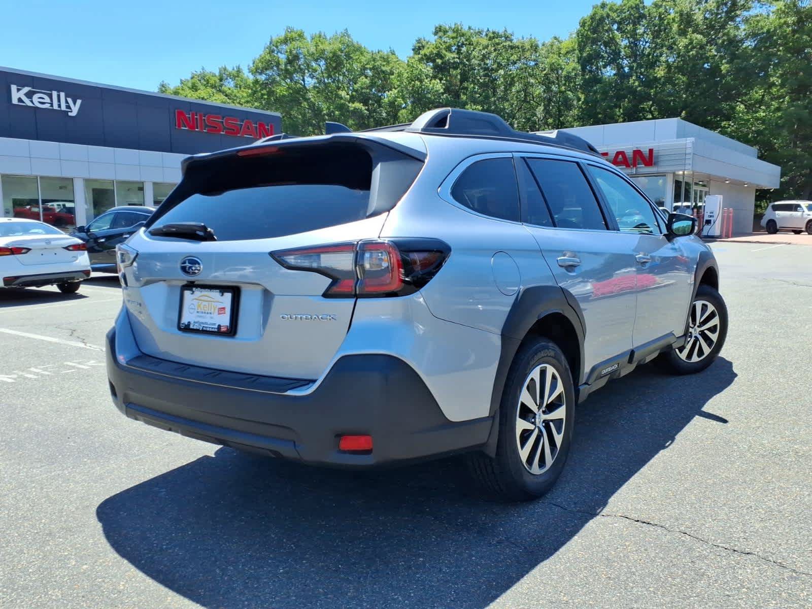 Used 2024 Subaru Outback Premium AWD/4WD image 5