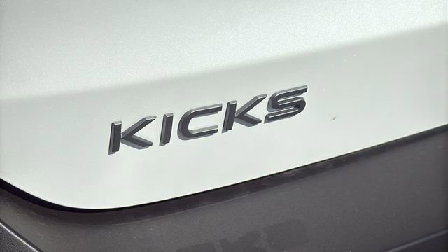 New 2025 Nissan Kicks SR image 28