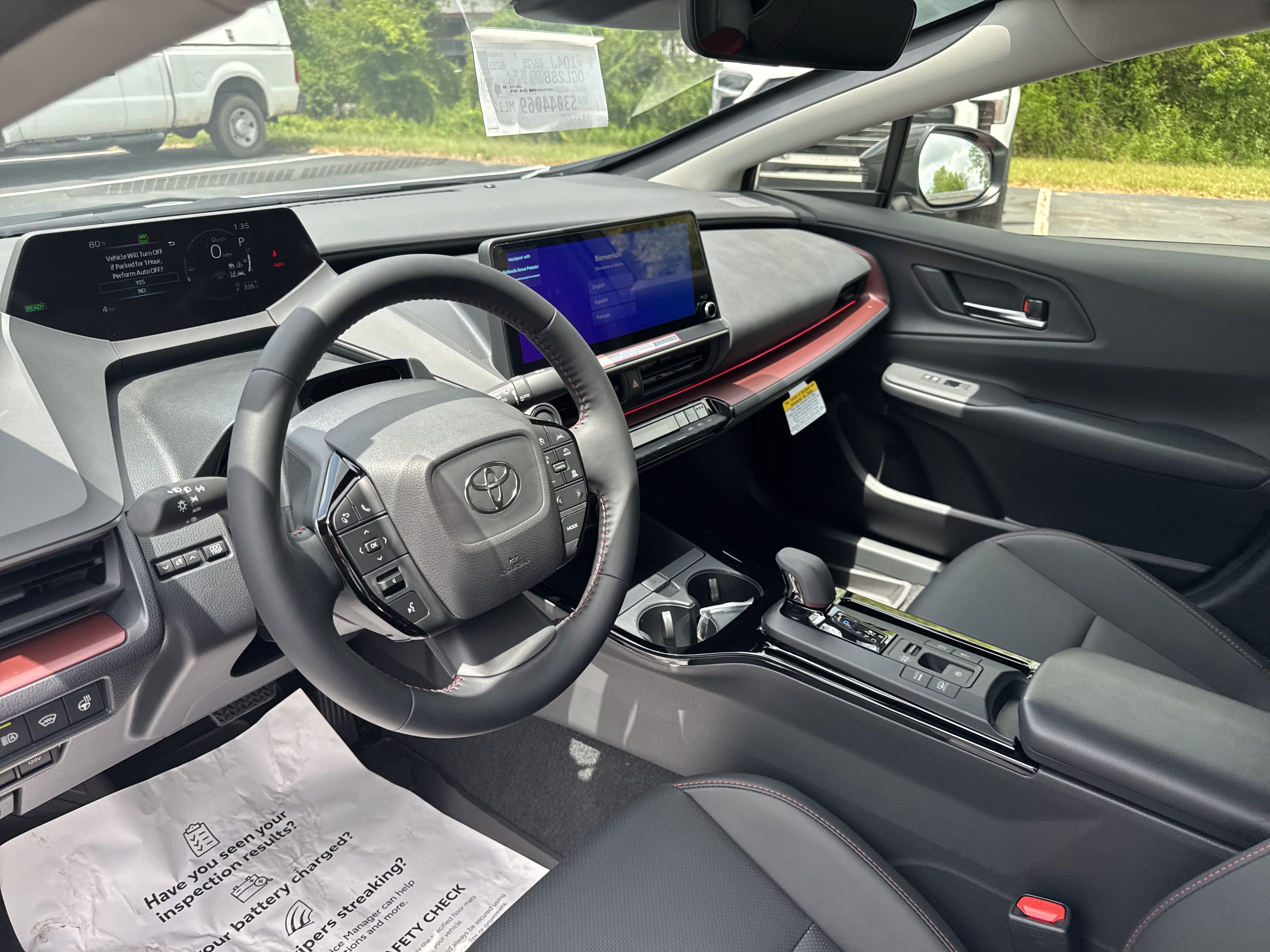 New 2025 Toyota Prius Plug-In Hybrid FWD image 15