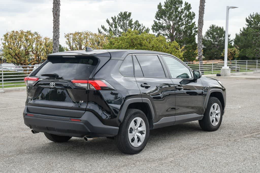 Used 2025 Toyota RAV4 LE FWD image 9
