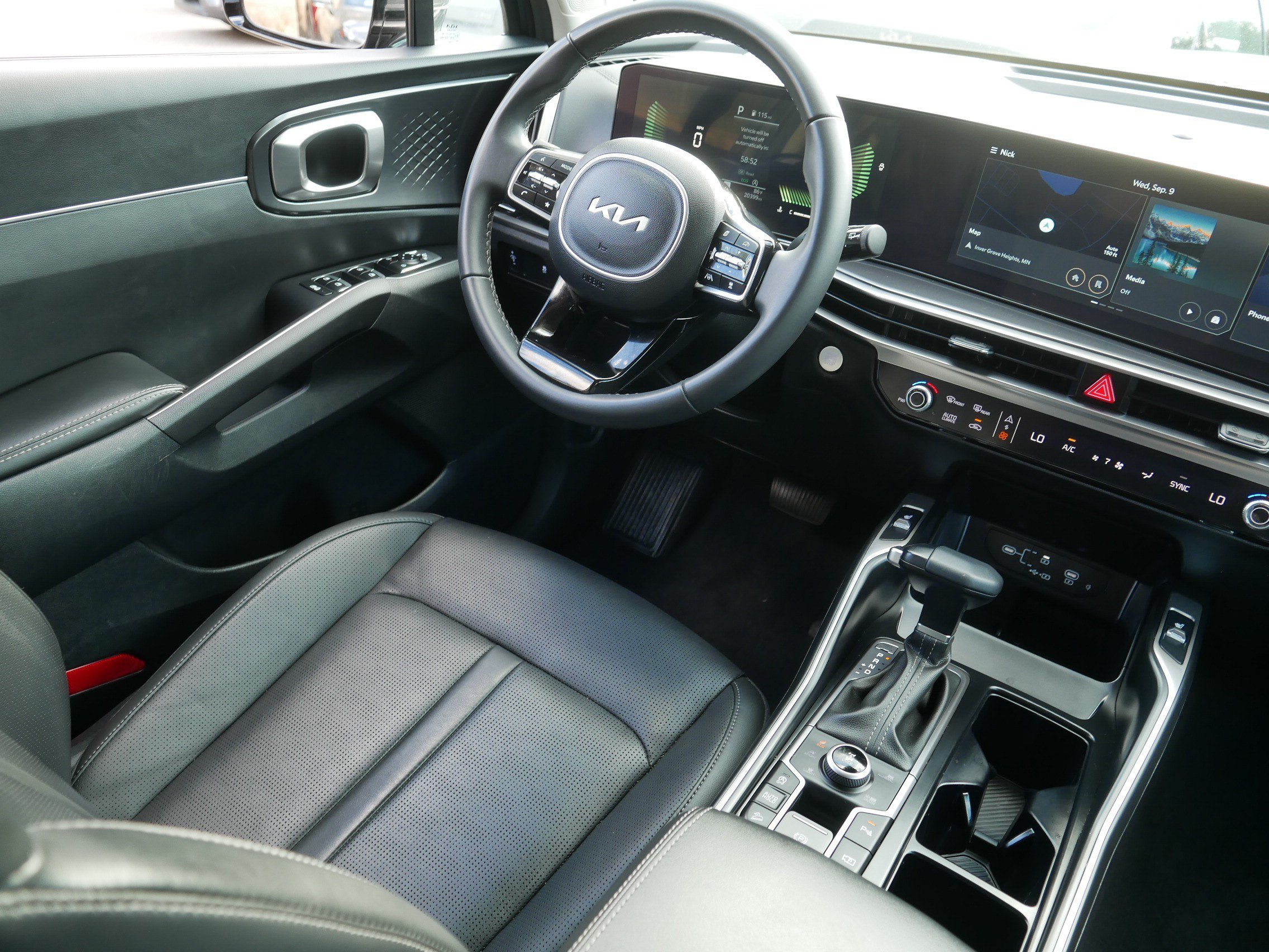 Certified 2025 Kia Sorento S AWD/4WD image 9