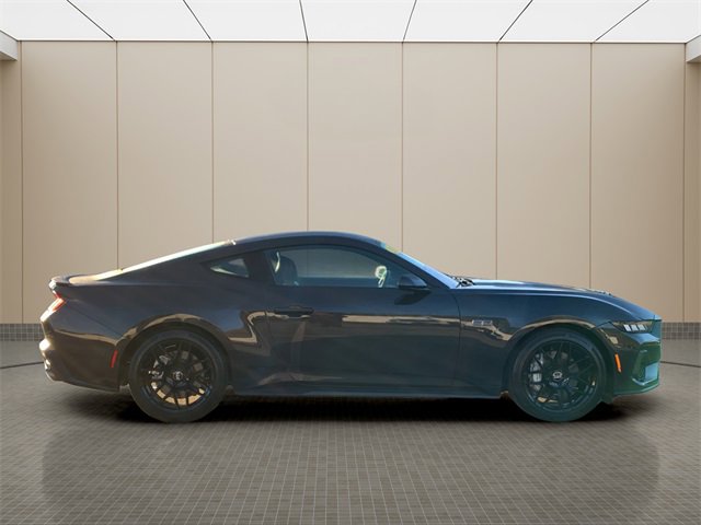Used 2024 Ford Mustang GT Premium image 6