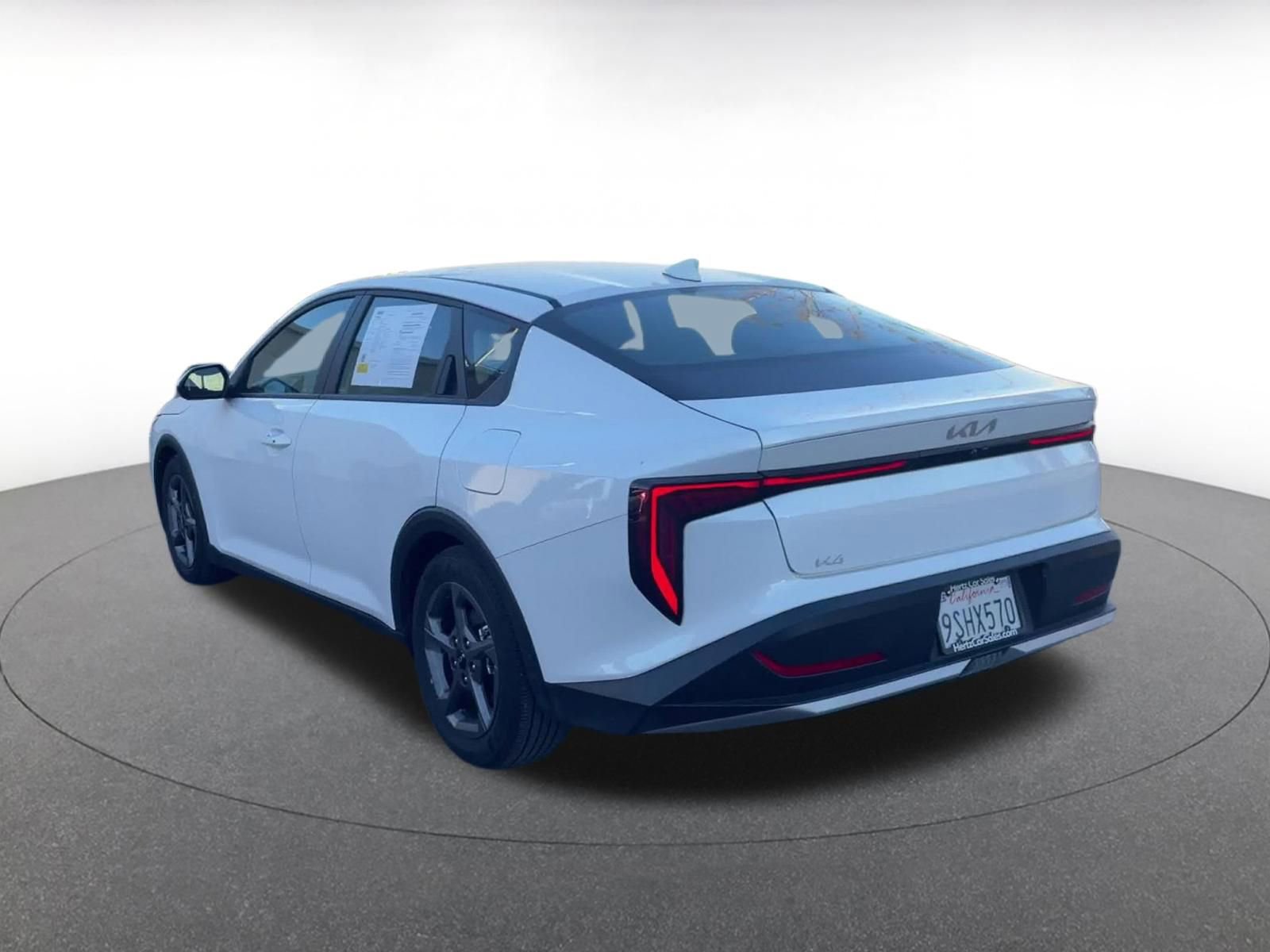 Used 2025 Kia K4 LXS image 11