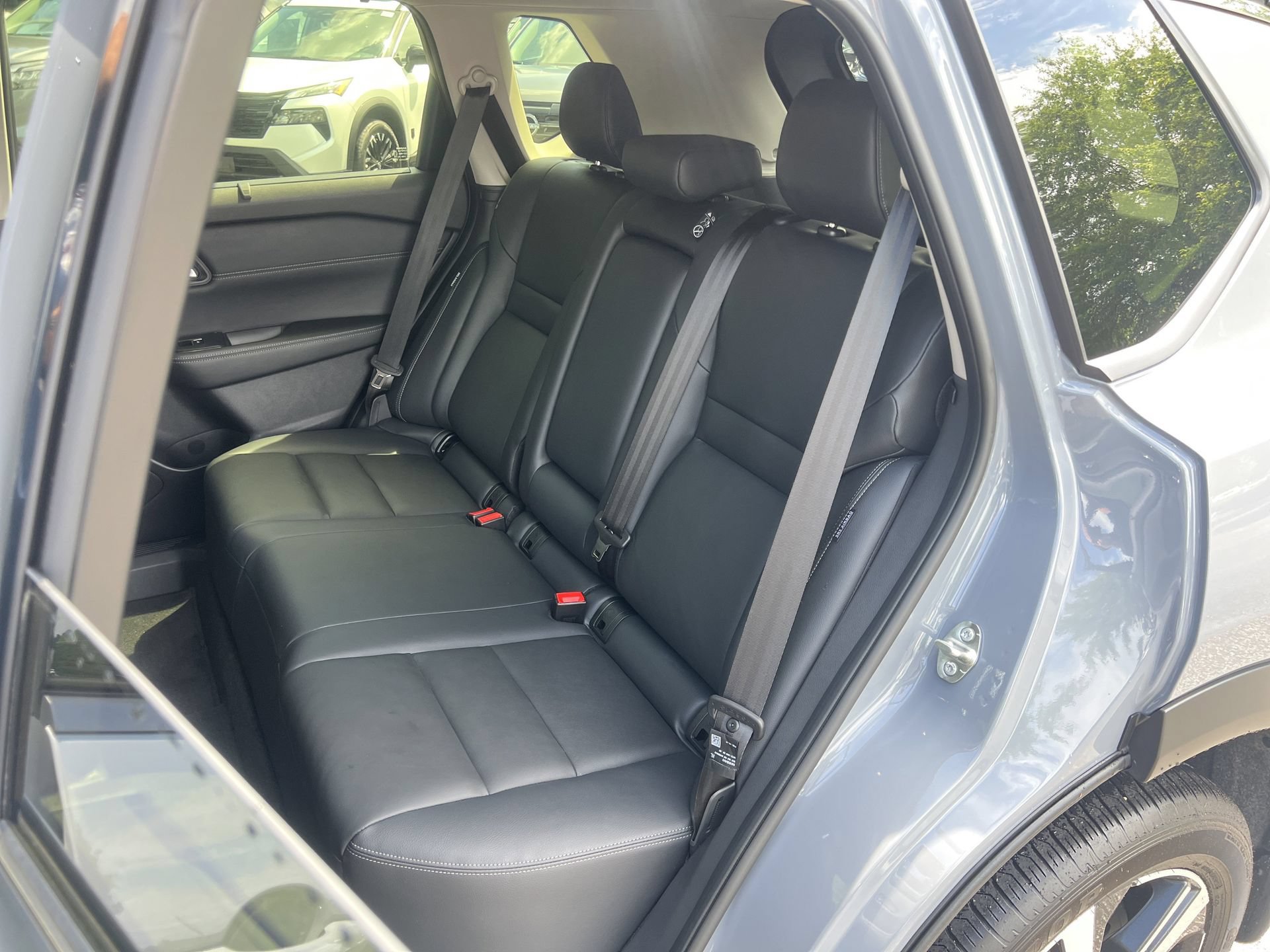 Certified 2025 Nissan Rogue SL w/ SL Premium Package FWD image 18