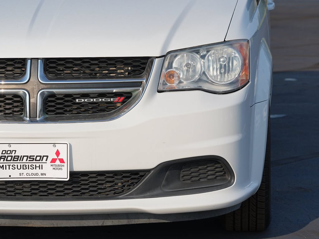 Used 2018 Dodge Grand Caravan SE w/ UConnect Hands-Free Group FWD image 9