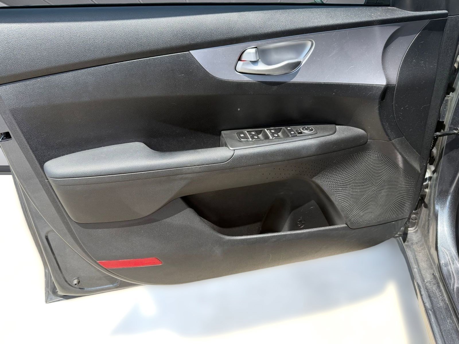 Used 2022 Kia Forte Sedan FWD image 21