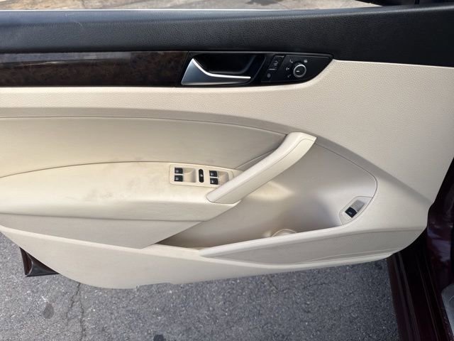 Used 2014 Volkswagen Passat TDI SEL Premium FWD image 15