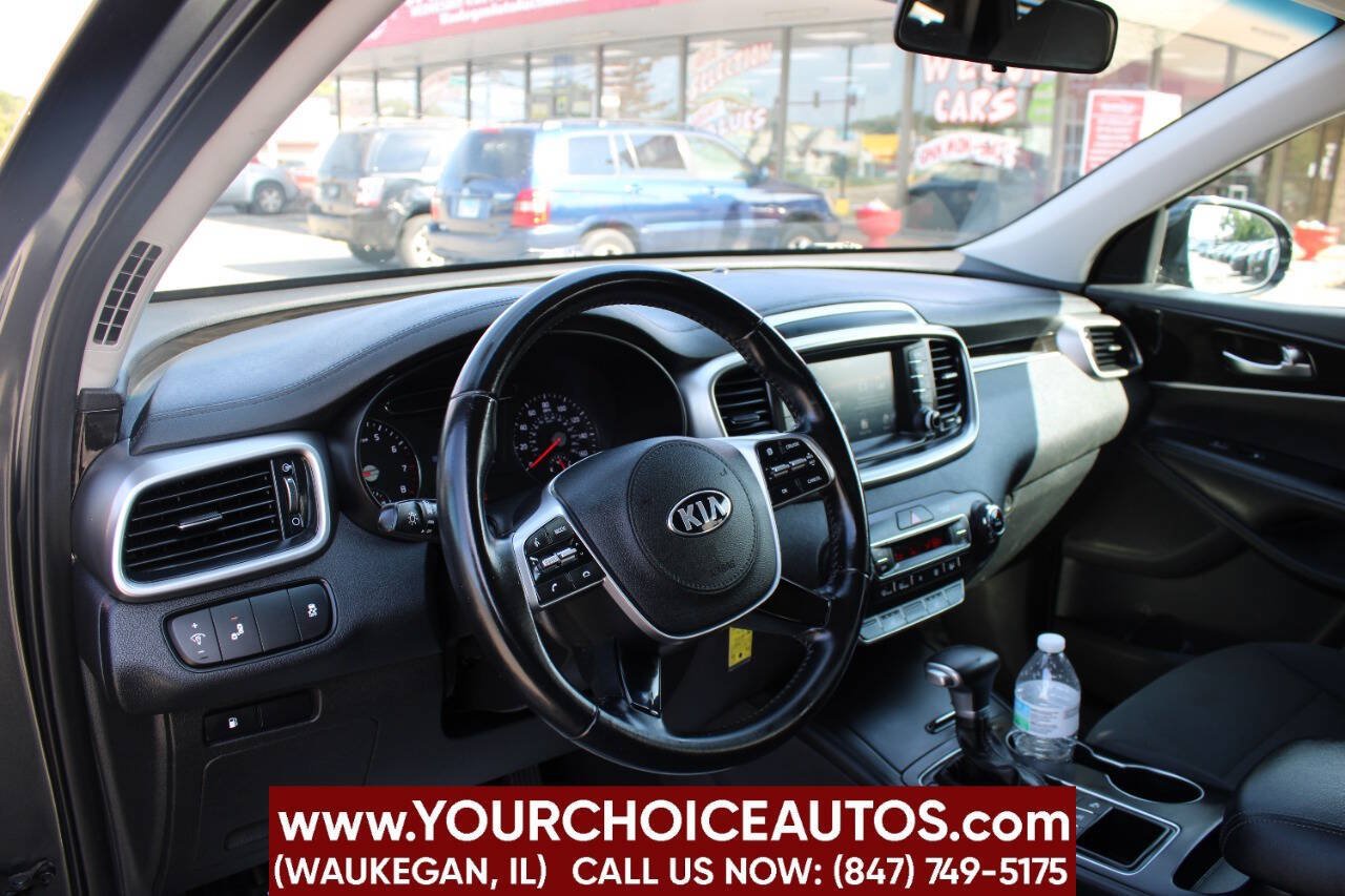 Used 2020 Kia Sorento LX w/ LX I4 Convenience Package AWD/4WD image 14
