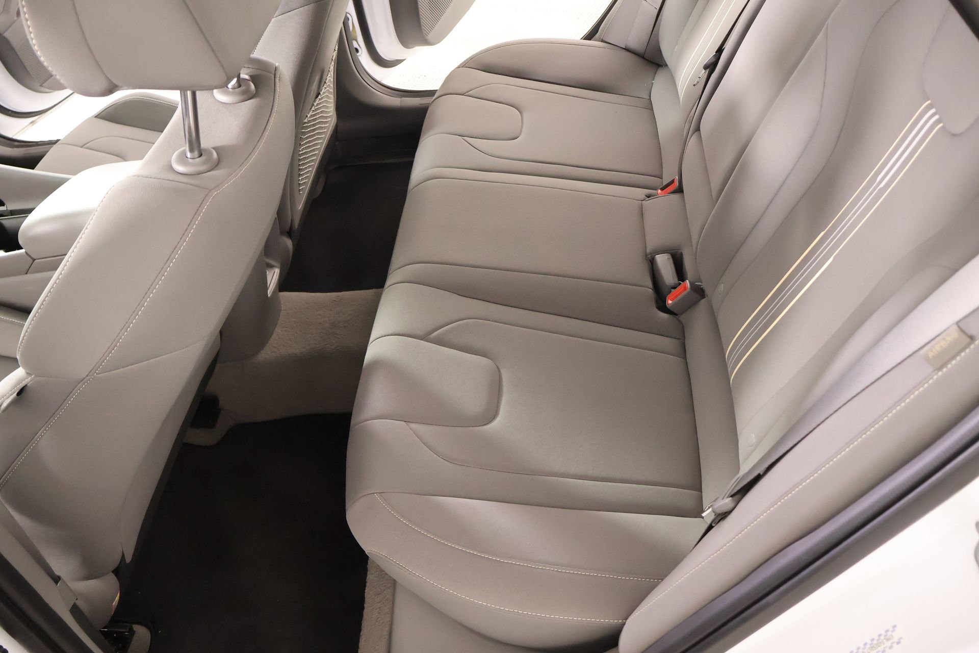 Used 2024 Hyundai Elantra SEL w/ Convenience Package image 13