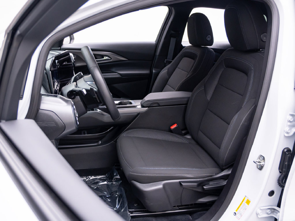 Used 2026 Chevrolet Equinox EV LT w/ LPO, Blackout Package FWD image 14