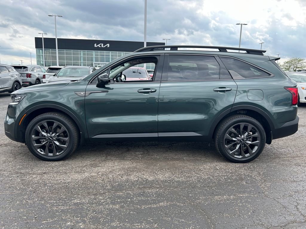 Used 2022 Kia Sorento SX Prestige w/ Rust Color Package image 4