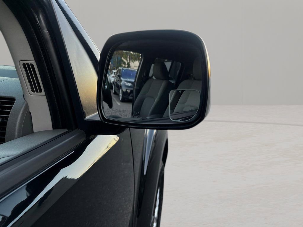 Used 2019 Nissan Frontier SV image 36