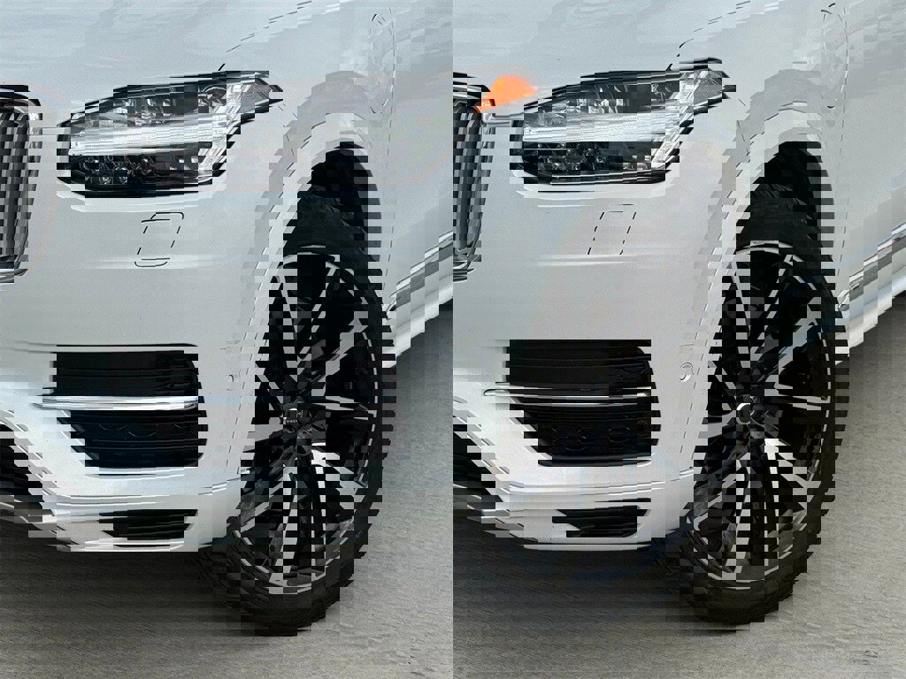 Used 2019 Volvo XC90 T8 Inscription w/ Luxury Package image 2