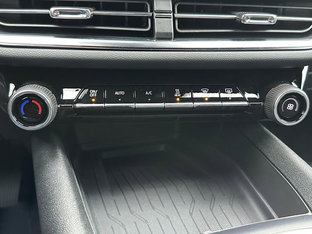 New 2026 Chevrolet Equinox EV LT image 28