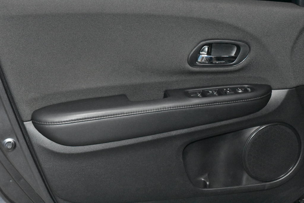 Used 2022 Honda HR-V LX image 4