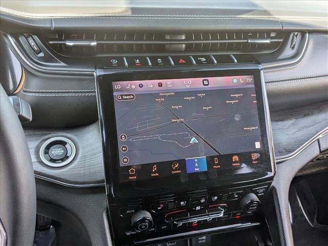 Used 2023 Jeep Grand Cherokee Overland AWD/4WD image 14