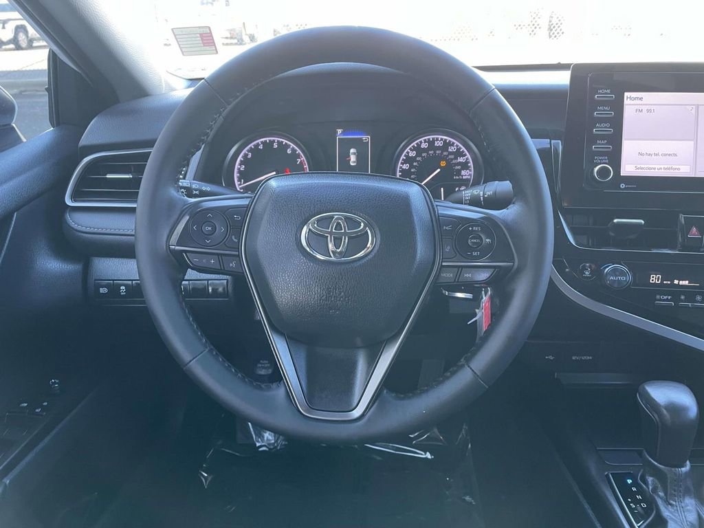 Used 2024 Toyota Camry SE image 25