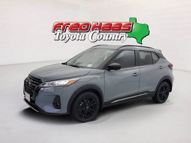 Used 2024 Nissan Kicks SR FWD image 1