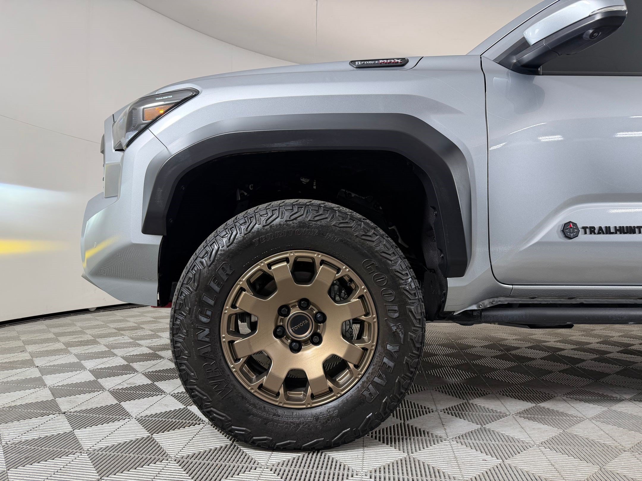 Used 2025 Toyota Tacoma 4x4 Double Cab Hybrid image 28