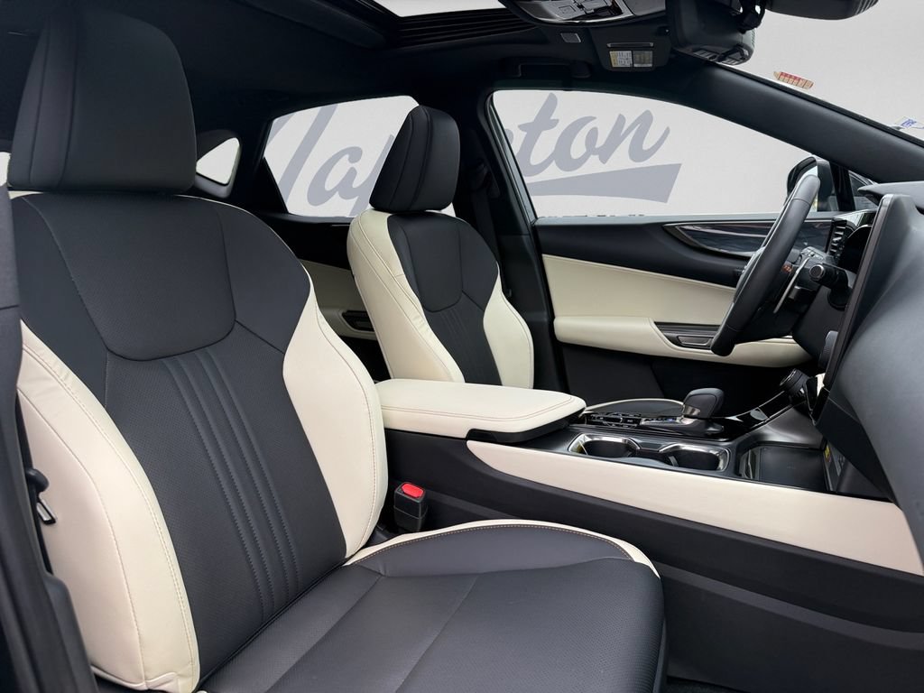 Used 2024 Lexus NX 350 AWD w/ Vision Package image 31