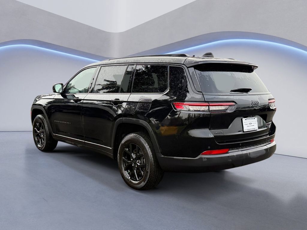 New 2025 Jeep Grand Cherokee L Altitude image 3