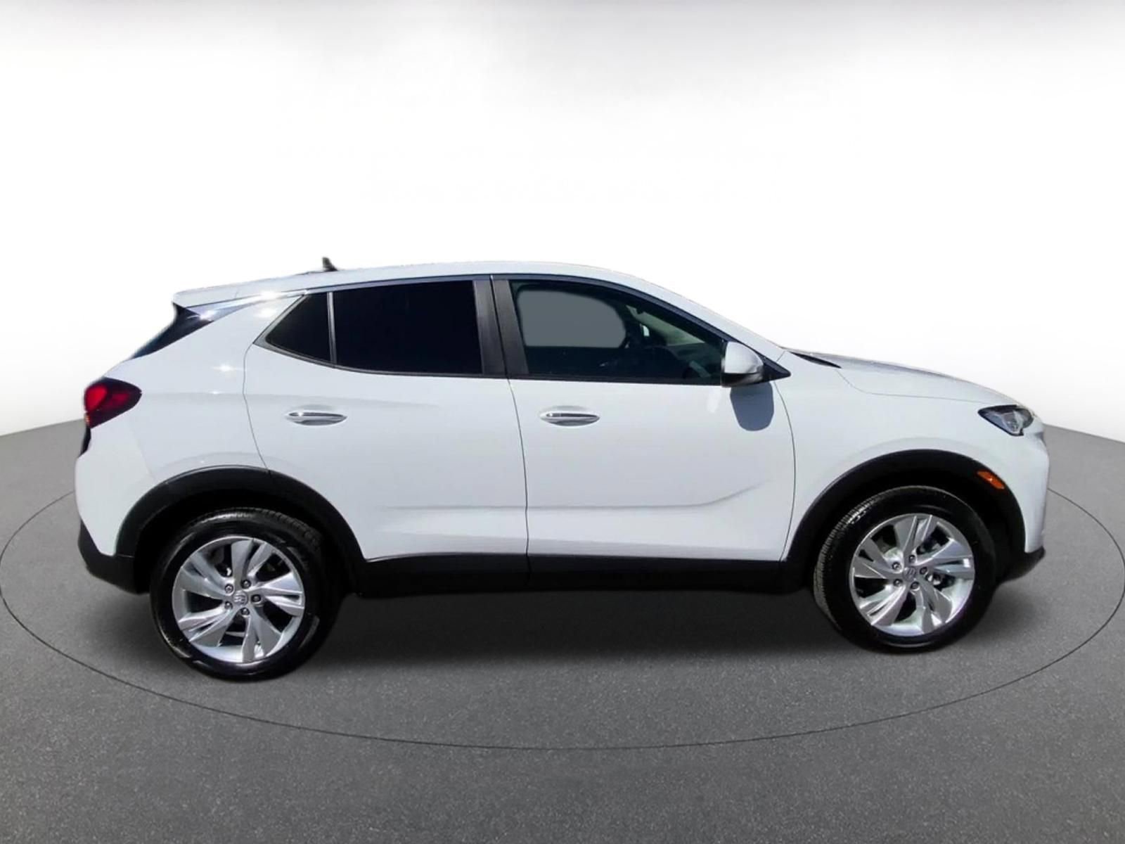 Used 2025 Buick Encore GX Preferred FWD image 16