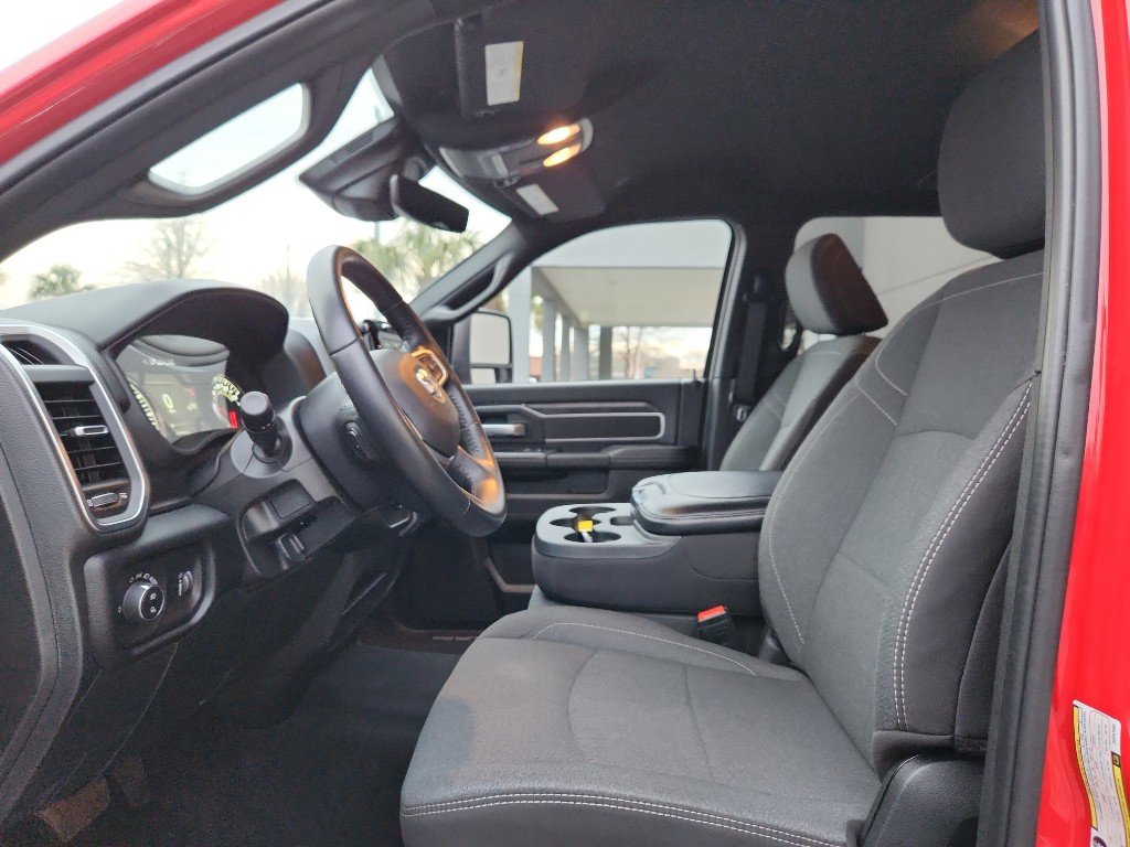 Used 2024 RAM 2500 Big Horn w/ Safety Group image 6