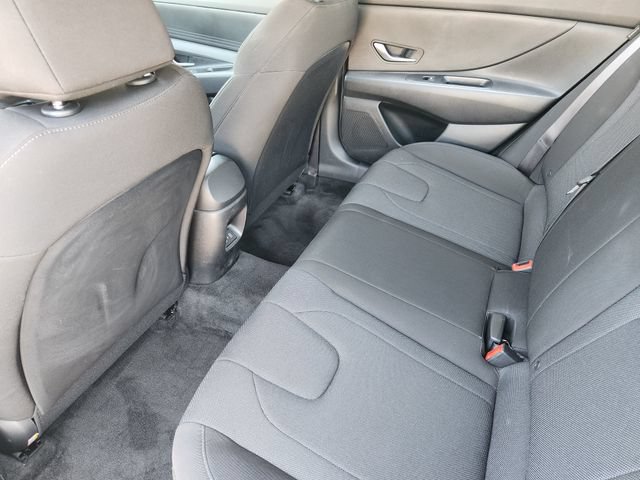 Certified 2024 Hyundai Elantra SE FWD image 20