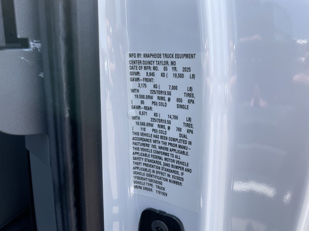 New 2025 Ford F550 4x4 SuperCab Super Duty image 48