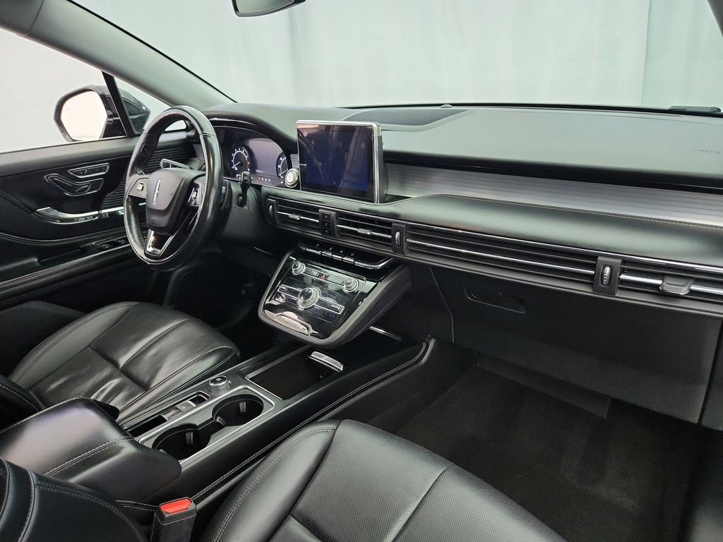 Used 2022 Lincoln Corsair AWD w/ Premium Package image 28