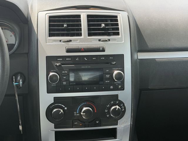 Used 2010 Dodge Charger SXT image 13