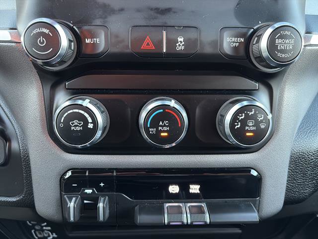 Used 2024 RAM 2500 Big Horn image 21