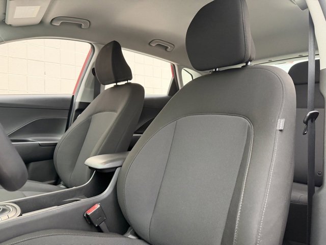 Used 2024 Hyundai Kona SE image 5