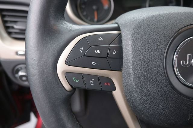 Used 2016 Jeep Cherokee Limited AWD/4WD image 30