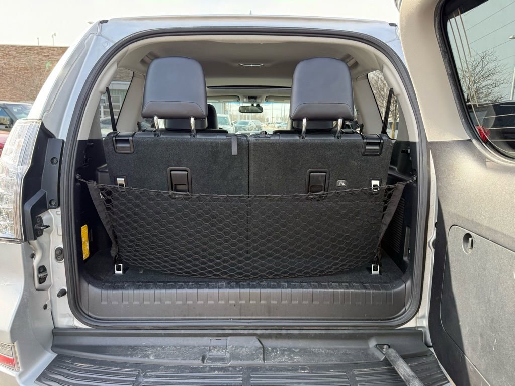 Used 2017 Lexus GX 460 Premium image 19